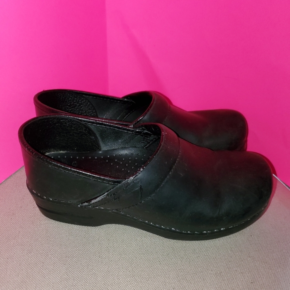Dansko Clogs - Picture 2 of 6